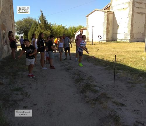 Jugando a la herradura en Pinarejos